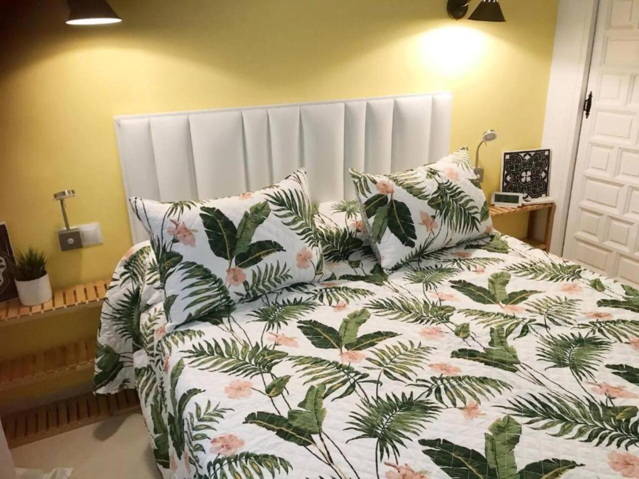 Apartamento El Nido Torre Del Mar Kültér fotó