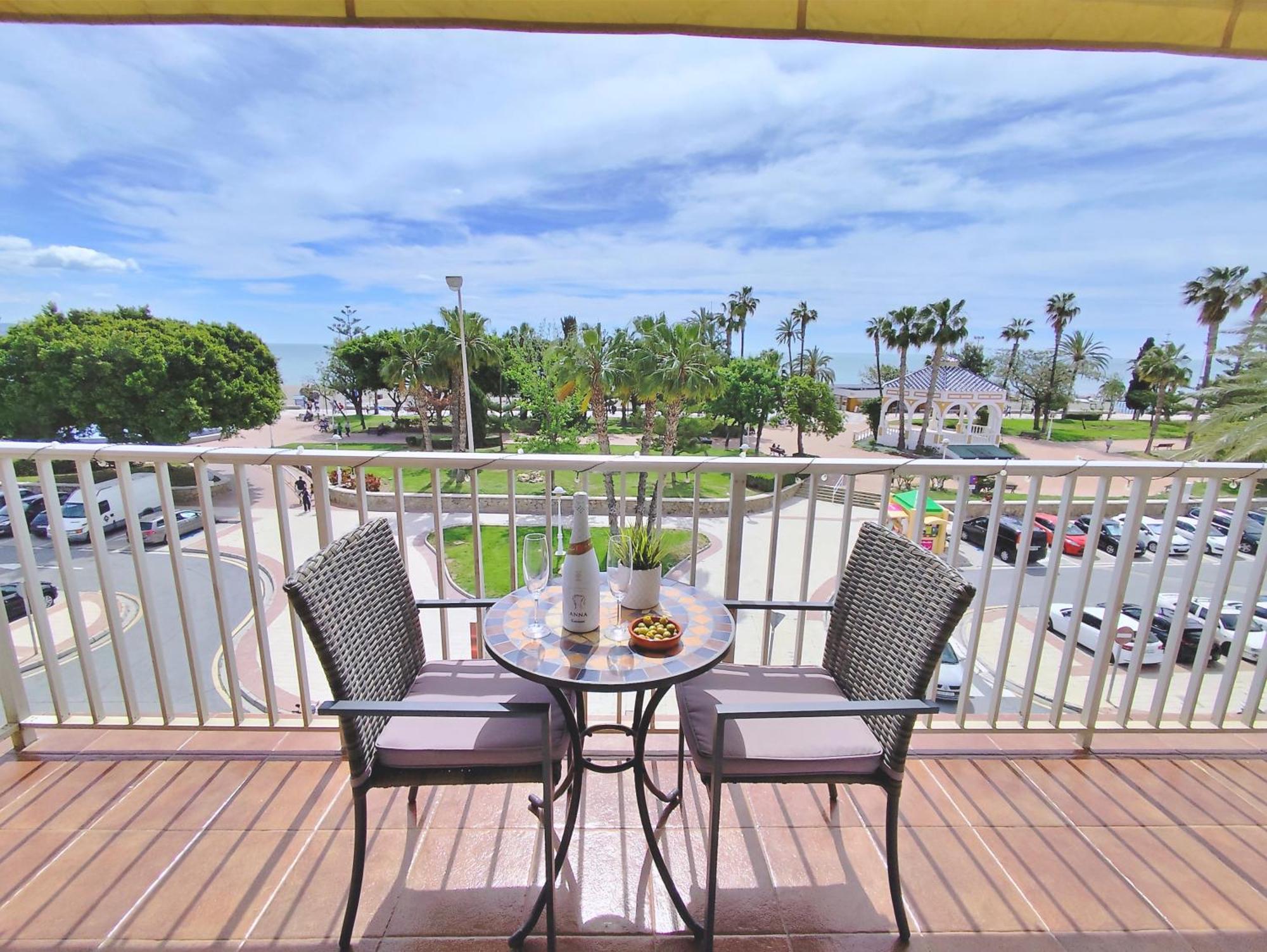 Apartamento El Nido Torre Del Mar Kültér fotó