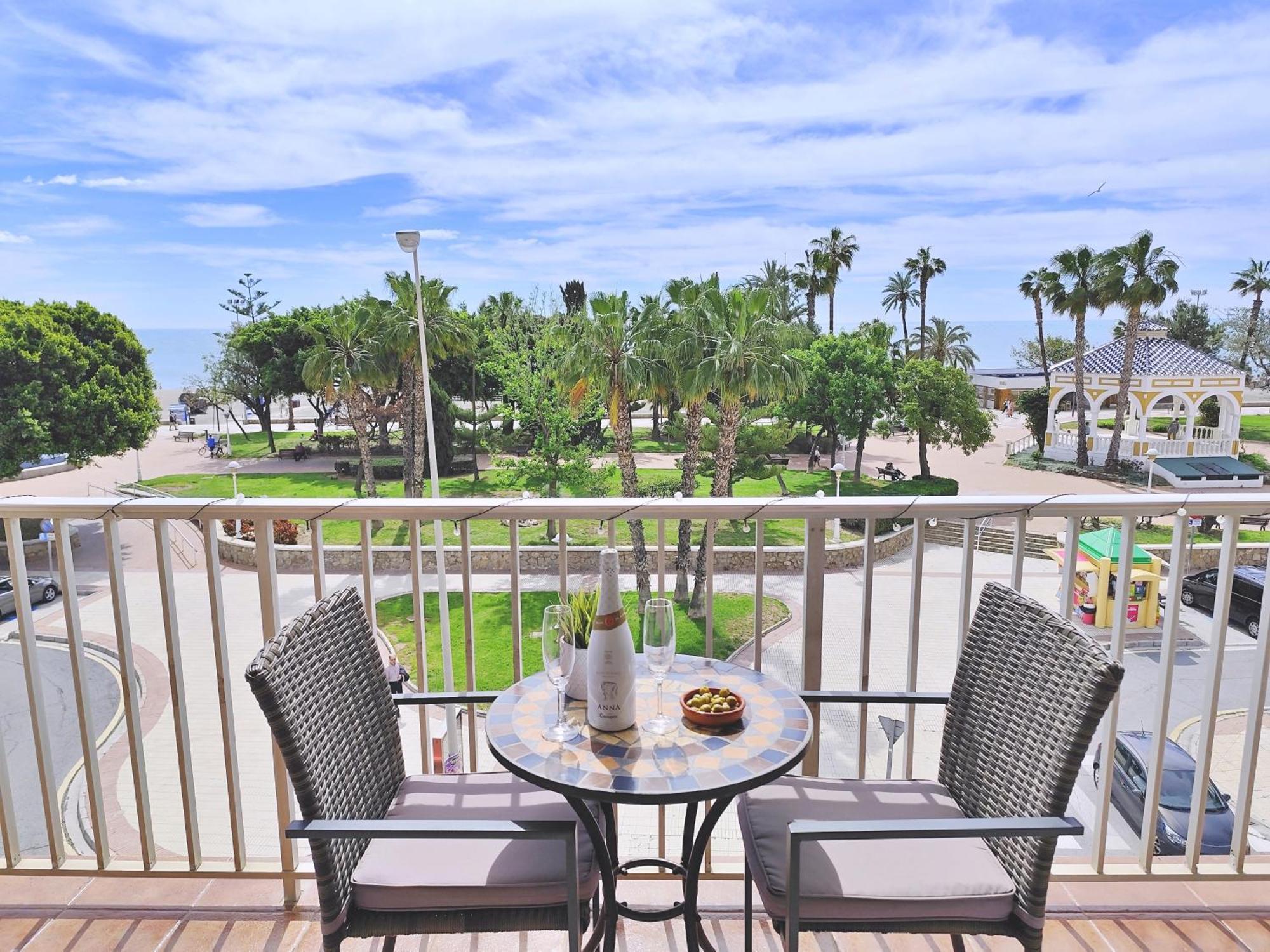 Apartamento El Nido Torre Del Mar Kültér fotó
